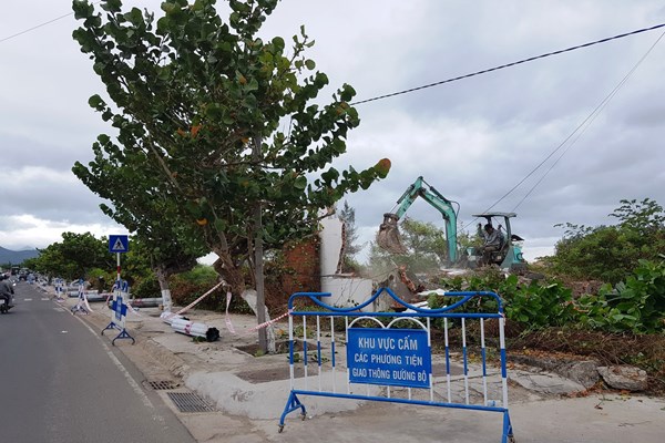 Tổ chức cưỡng chế, thu hồi dự án xâm phạm vịnh Nha Trang - Anh 1