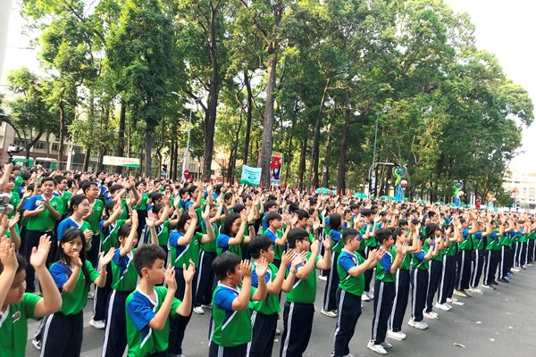 TP.HCM: Hơn 5.000 người tham gia Ngày chạy Olympic vì sức khỏe toàn dân 2021 - Anh 1