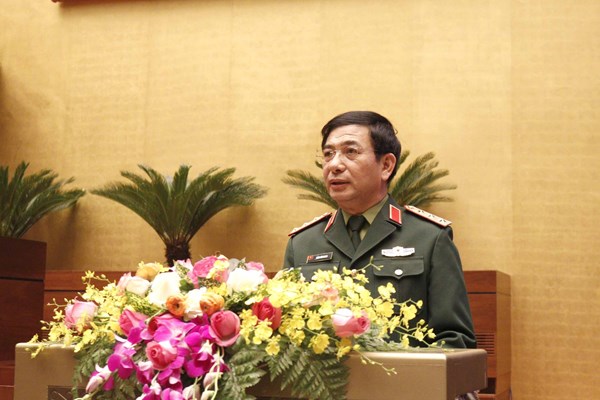 Củng cố quốc phòng, bảo vệ vững chắc Tổ quốc là nhiệm vụ trọng yếu, thường xuyên - Anh 1