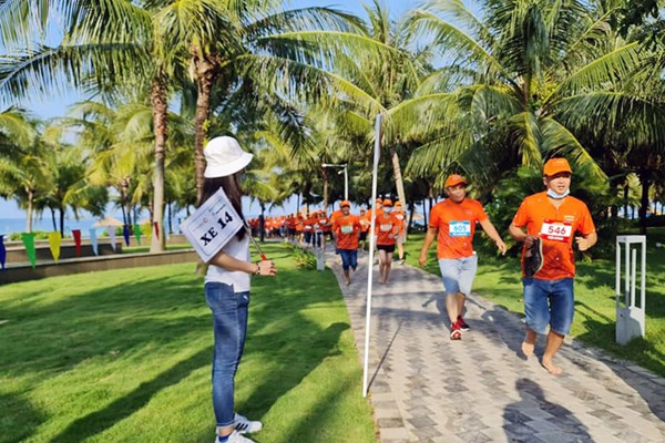 Sức mua tour tăng mạnh - Anh 2