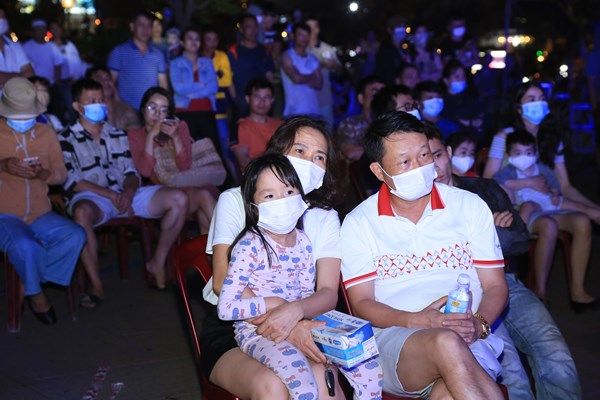 “Khát vọng Đà Nẵng” thu hút khán giả yêu nghệ thuật - Anh 3