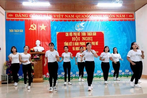 Lan tỏa phong trào nhảy dân vũ ở phụ nữ nông thôn - Anh 1