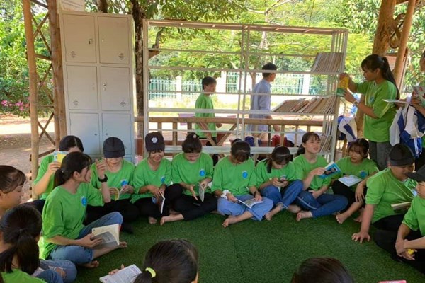 Thư viện nhà Rông trong trường học - Anh 1
