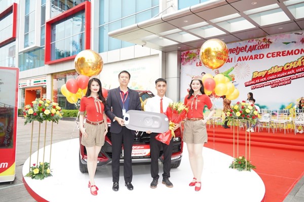 Bay chất cùng Vietjet, khách hàng nhận giải chung cuộc xe hơi 1,5 tỷ đồng - Anh 5