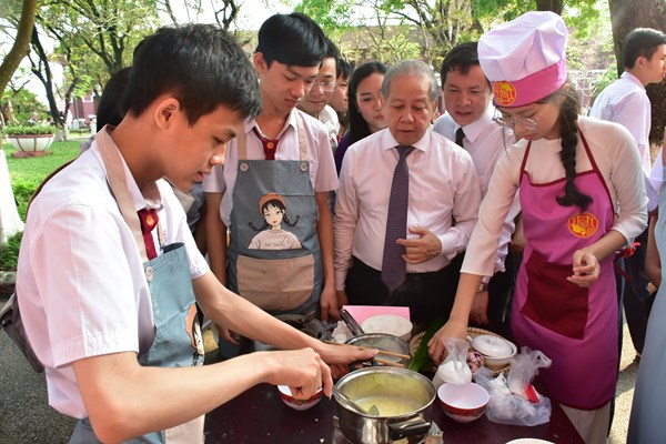 Giáo dục kỹ năng gia chánh: Lan tỏa nét đẹp văn hóa trong thế hệ trẻ - Anh 1