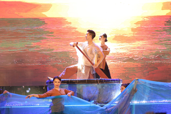 Rực rỡ lễ hội hoa Sầm Sơn - Anh 3