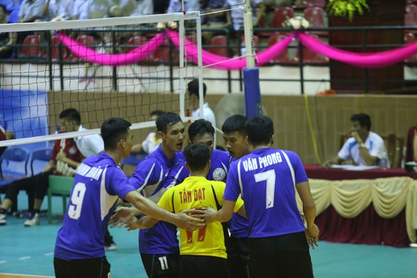 Giải bóng chuyền VĐQG 2021: Vất vả cho nhà vô địch - Anh 1
