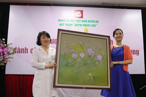 Không gian tranh đầy sức sống tại các bệnh viện - Anh 1