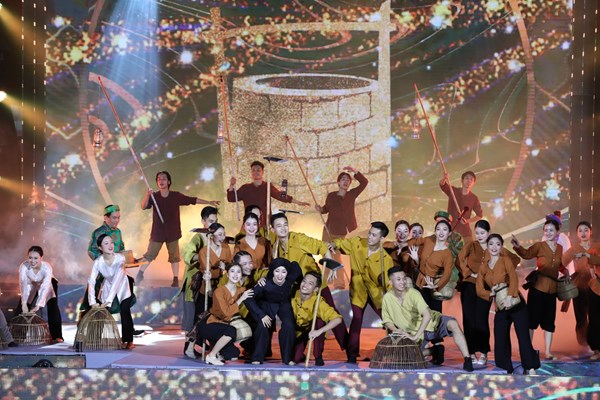 Chương trình nghệ thuật “Văn hóa các dân tộc – Hội tụ và phát triển”: Bản hòa ca của 54 dân tộc dưới 