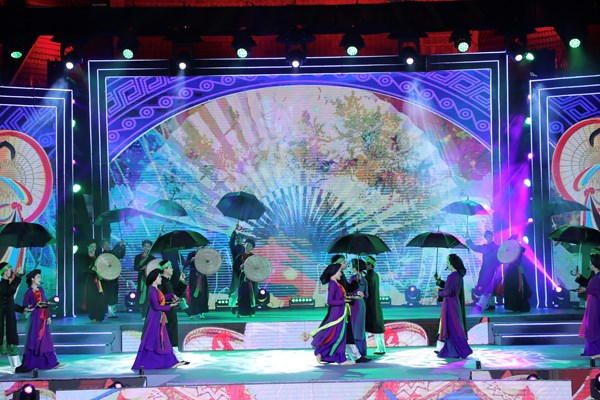 Chương trình nghệ thuật “Văn hóa các dân tộc – Hội tụ và phát triển”: Bản hòa ca của 54 dân tộc dưới 