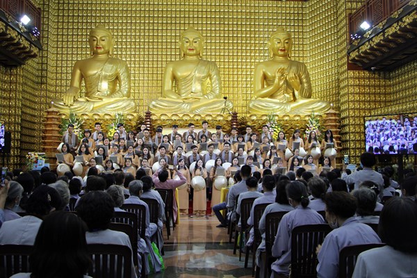 Ra mắt tuyển tập các nhạc khúc “Quê hương - Đạo pháp Việt Nam” - Anh 2