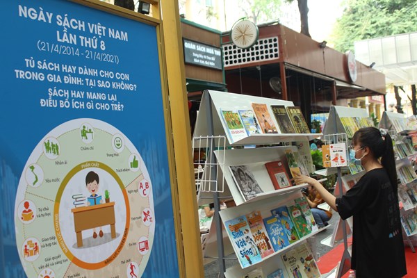 Ngày Sách Việt Nam 2021: Không khí nhộn nhịp của một Ngày Sách đúng nghĩa - Anh 2