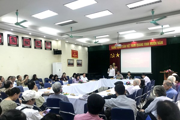 Sân khấu thủ đô: Diễn viên trẻ bị... đẩy “ra đường” - Anh 1