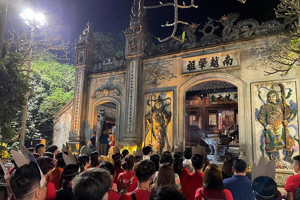 Giỗ Tổ Hùng Vương - Lễ hội Đền Hùng 2021: Gắn bảo tồn di sản với phát triển du lịch - Anh 1