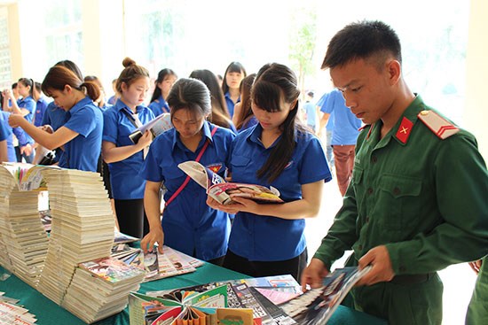 Văn hóa đọc với thanh niên: Đọc sách để khởi đầu… - Anh 1
