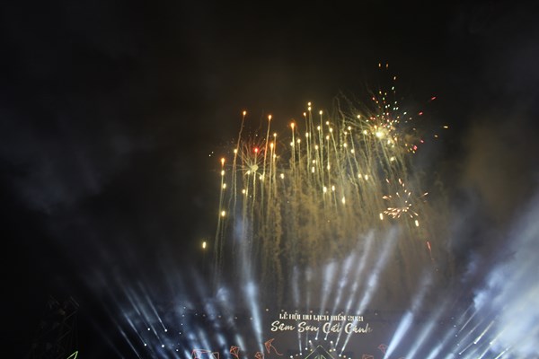 Khai hội du lịch biển Sầm Sơn - Anh 5