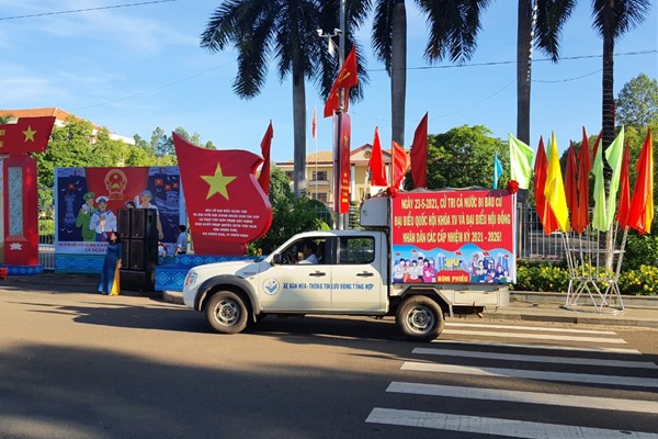 Triển lãm tranh cổ động tuyên truyền bầu cử đại biểu Quốc hội khóa XV và HĐND các cấp nhiệm kỳ 2021-2026 - Anh 5