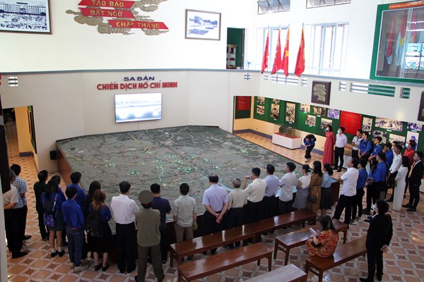 Đảng ủy khối cơ sở Bộ VHTTDL: “Gặp gỡ, giao lưu nhân chứng lịch sử” - Anh 2