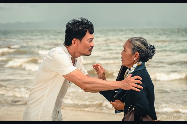 "Khúc mư​​​​​​​a" hóa giải nỗi đau chiến tranh - ảnh 1