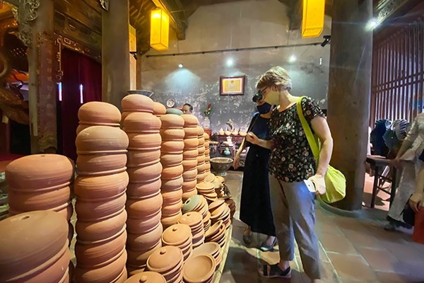 Kể chuyện Gốm nơi phố cổ - Anh 2