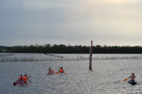 Cùng với miền trung đón bạn - Anh 1