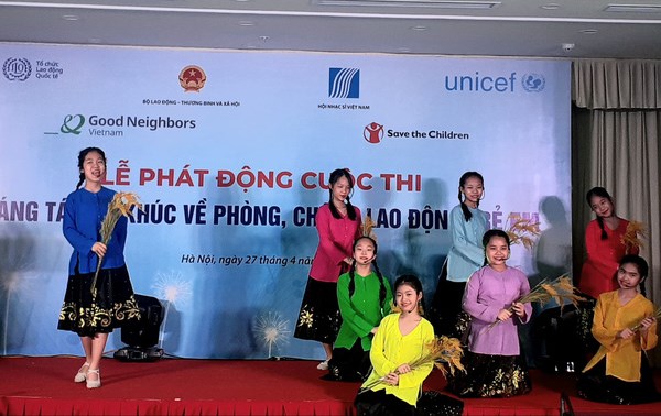 Sáng tác ca khúc về phòng, chống lao động trẻ em - Anh 1