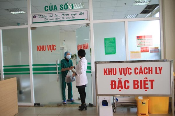 Công điện hỏa tốc về thực hiện cách ly tập trung ít nhất 14 ngày - Anh 1