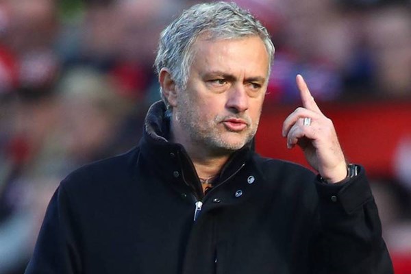 HLV Mourinho nhận thử thách tiếp theo tại AS Roma - Anh 1