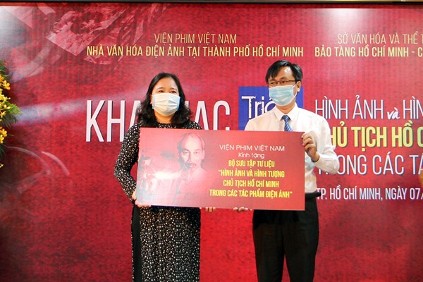 Khai mạc triển lãm “Hình ảnh và hình tượng Chủ tịch Hồ Chí Minh trong các tác phẩm điện ảnh” - Anh 8