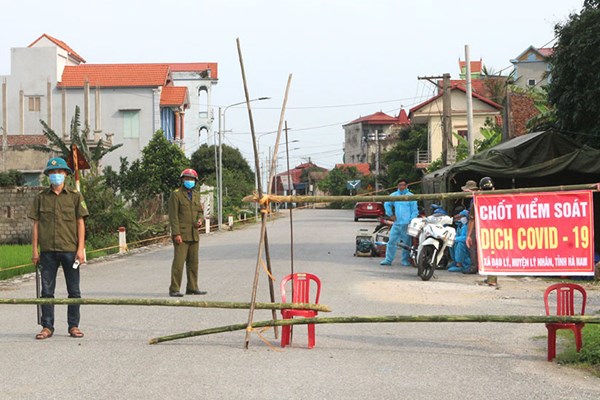 Việt Nam thêm 77 ca mắc Covid-19 lây nhiễm tại 9 tỉnh, thành - Anh 1