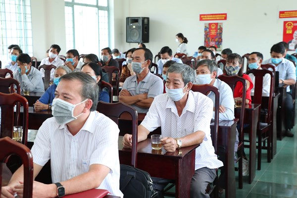 Cử tri Kon Tum quan tâm đầu tư thiết chế văn hóa, thể thao và phát triển du lịch - Anh 2