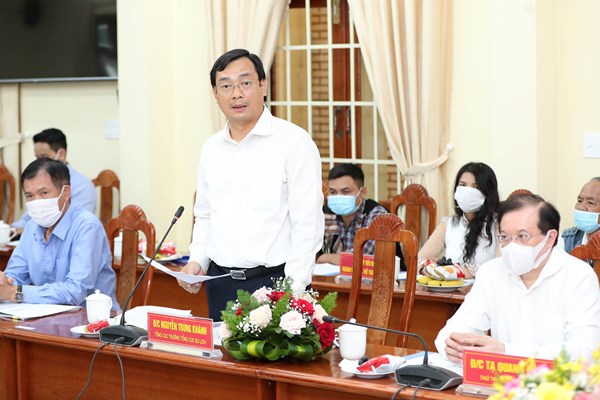 Bộ VHTTDL sẽ đồng hành, hỗ trợ Kon Tum phát triển văn hoá và du lịch - Anh 4