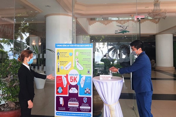 Đăng ký và tự đánh giá an toàn Covid-19: Vẫn ở mức thấp - Anh 1