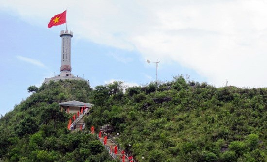 Cầu truyền hình trực tiếp “Ngày hội toàn dân” : Đặc biệt với những điểm cầu - Anh 1