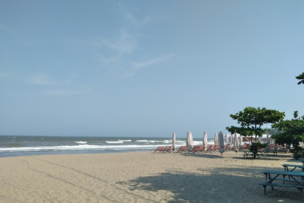 Thanh Hóa: Du lịch Sầm Sơn ‘đóng băng’ vì đại dịch Covid-19 - Anh 2