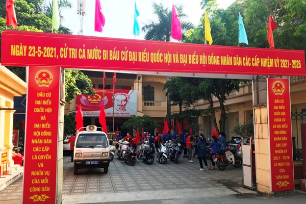 Hà Nội rực rỡ cờ hoa chào đón Ngày hội non sông - Anh 5