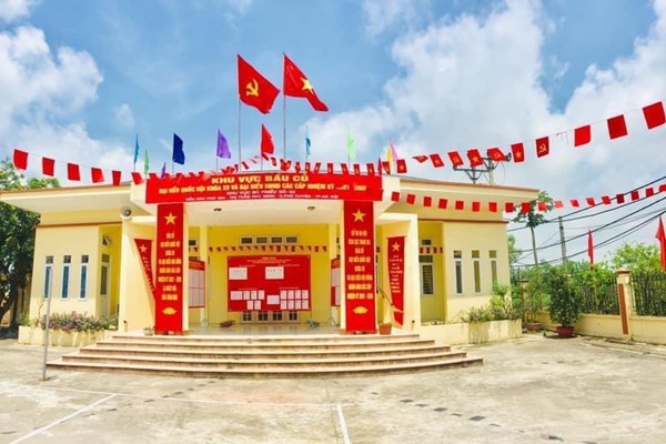 Hà Nội rực rỡ cờ hoa chào đón Ngày hội non sông - Anh 1