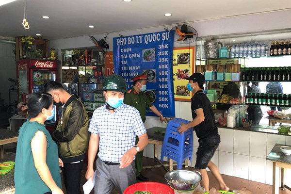 Hà Nội: Kiểm tra, kịp thời nhắc nhở các chủ nhà hàng chưa thực hiện nghiêm Công điện của TP - Anh 9