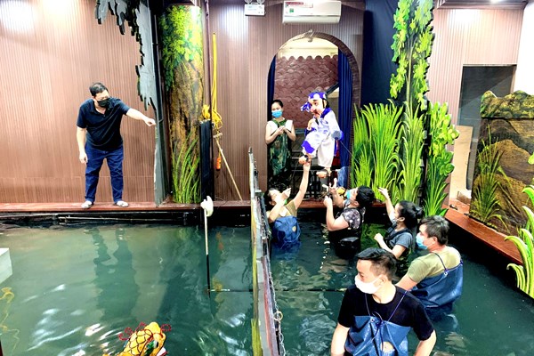 Sân khấu thiếu nhi: Những ngày hè trầm lắng... - Anh 1