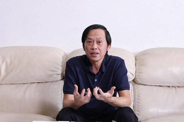 Nghệ sĩ Hoài Linh 