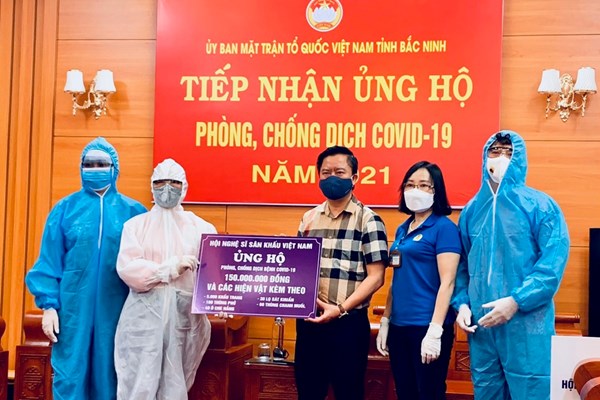 Nghệ sĩ chung tay chống dịch covid-19: Xin đừng ngần ngại,hãy lên đường... - Anh 1