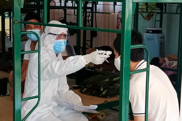 Quảng Nam: Triển khai các biện pháp cấp bách quản lý, giám sát y tế người về từ TP.HCM - Anh 1
