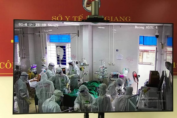 Bắc Giang: Nhiều bệnh nhân Covid-19 diễn biến nặng, trong đó có thai phụ 26 tuổi - Anh 1