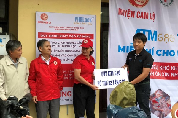 Triển lãm “Những tấm gương bình dị mà cao quý” - Anh 4