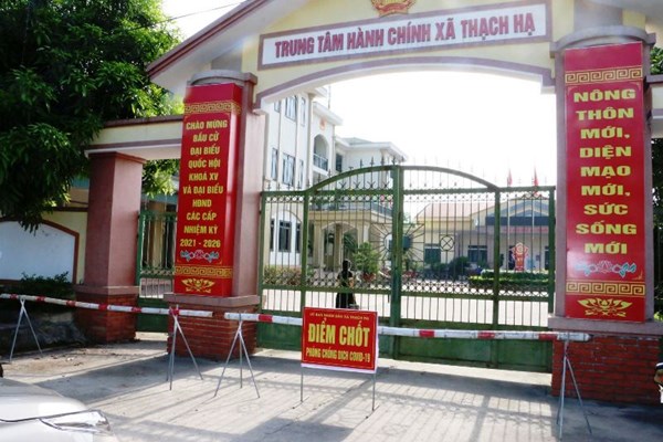 Hà Tĩnh “căng mình” chống dịch Covid-19 - Anh 2