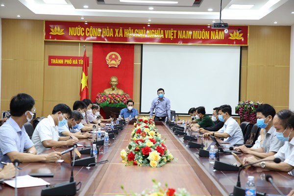 Thành phố Hà Tĩnh giãn cách xã hội theo Chỉ thị 16 - Anh 1