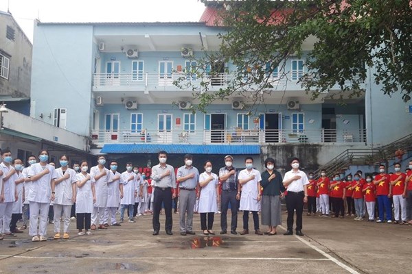 Chính phủ phê duyệt phụ cấp cho HSSV các trường Y, dược, người tình nguyện tham gia phòng, chống dịch Covid-19 - Anh 1