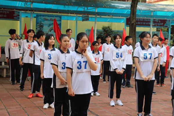 Đánh giá học sinh không được so sánh giữa các em với nhau - Anh 1
