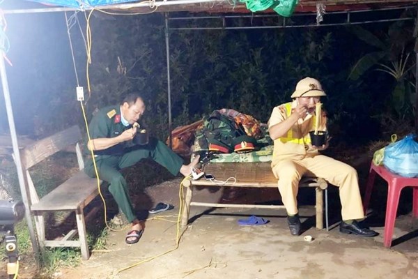Thành phố Hà Tĩnh sau 1 ngày thực hiện giãn cách xã hội - Anh 9