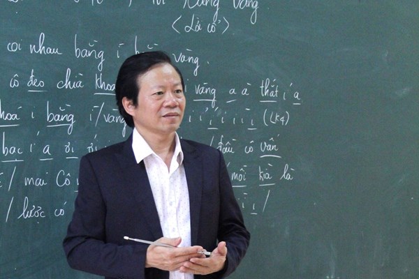 Nghệ sĩ Trần Văn Tuấn: Người lên truyền hình dạy chèo - Anh 1